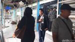 Foto: Penampakan Halte TransJ Simprug Rusak Berat Dihantam Truk