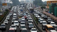 Kemacaten juga terjadi di Tol Dalam Kota.