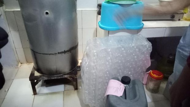 alat untuk memasak miras ciu