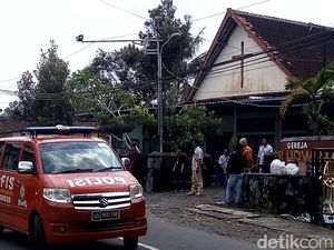 Polisi Gelar Rekonstruksi Penyerangan di Gereja Lidwina Sleman