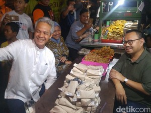 Ngetweet Masih Jadi Gaya Ganjar untuk Dekati Warga