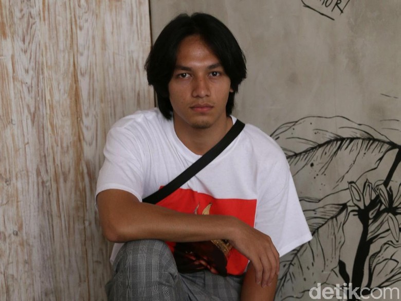 Sibuk Promo Film, Jefri Nichol Ogah Bahas Somasi dari Manajemen Sibuk Promo Film, Jefri Nichol Ogah Bahas Somasi dari Manajemen