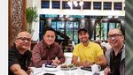 Gaya Vidi Aldiano Saat Makan Sate hingga Dinner Romantis di Italia