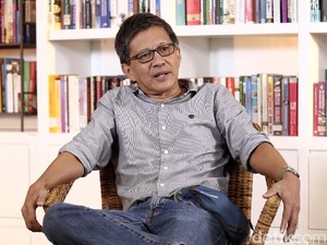 Strategi Rocky Gerung Hadapi Kasus Kitab Suci Fiksi