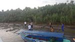 Foto: Penemuan Ribuan Kayu Illegal Logging di Sungai Musi