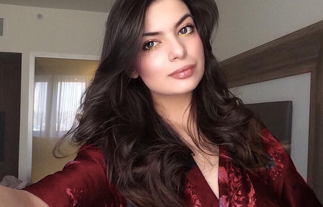 Seperti dikutip dari The Daily Star, wanita yang berusia 19 tahun ini mencoba untuk tak mengambil ke hati pesan kasar netizen yang ingin membunuhnya. Diana pun terkadang mengirim mereka balasan sopan dan merangkul para pembencinya. Foto: Instagram @_missaltman__