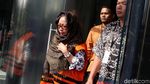 Unik, Tahanan Ini Masuk dan Keluar Gedung KPK dengan Jilbab Berbeda