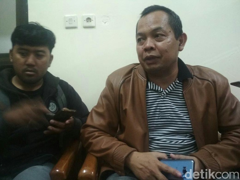 Sebagian Besar SMP di Garut Masih Laksanakan UN Berbasis Kertas Sebagian Besar SMP di Garut Masih Laksanakan UN Berbasis Kertas