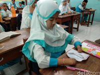 Ibu Bocah yang Minta Kursi Roda ke Jokowi