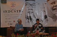 President University Pertemukan Paslon Pilgub Jabar & Pengusaha