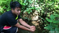 Spot ini bisa jadi destinasi wisata baru di Ciamis. Tapi sayang, letaknya cukup tersembunyi di hutan milik warga. Jaraknya sekitar 500 meter dari pinggir jalan desa. (Dadang/detikTravel)