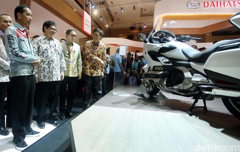 Moge Honda Gold Wing. Foto: Rengga Sancaya Moge Honda Gold Wing. Foto: Rengga Sancaya