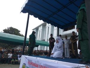 Gempita Warga Lihat PSK Online Dicambuk di Aceh: Beri Efek Jera