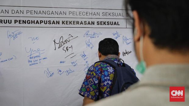 Dpr Dituntut Segera Bahas Ruu Penghapusan Kekerasan Seksual ~ Tos Mis 