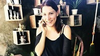 Viola merupakan lulusan Fachhochschule Konstanz - Hochschule für Technik, Wirtschaft und Gestaltung, Jerman. (Dok. Instagram/lolagin)