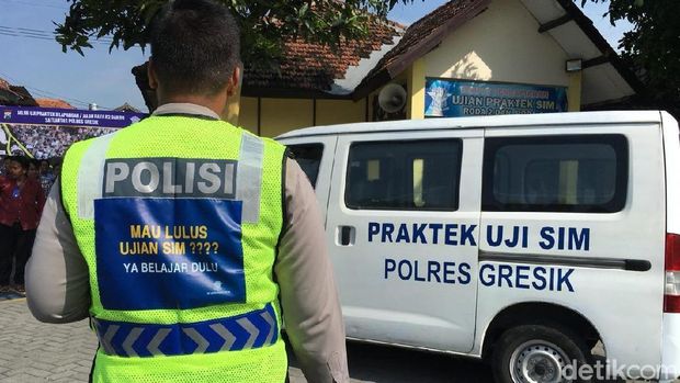 Rompi ini merupakan penguatan untuk SDM Satpas