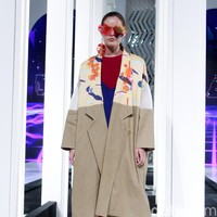 Desainer Mel Ahyar menghadirkan koleksi busananya dengan mengangkat tema Vignette di Fashion Nation 2018, Senayan City, Jakarta, Rabu [11/4/2018]. [Foto: Mohammad Abduh/Wolipop]