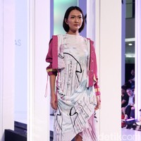 Fashion show koleksi busana ESMOD Jakarta yang terinspirasi karakter Marvel di Fashion Nation 2018, Senayan City, Jakarta, Selasa [17/4/2018]. [Foto: Mohammad Abduh/Wolipop]