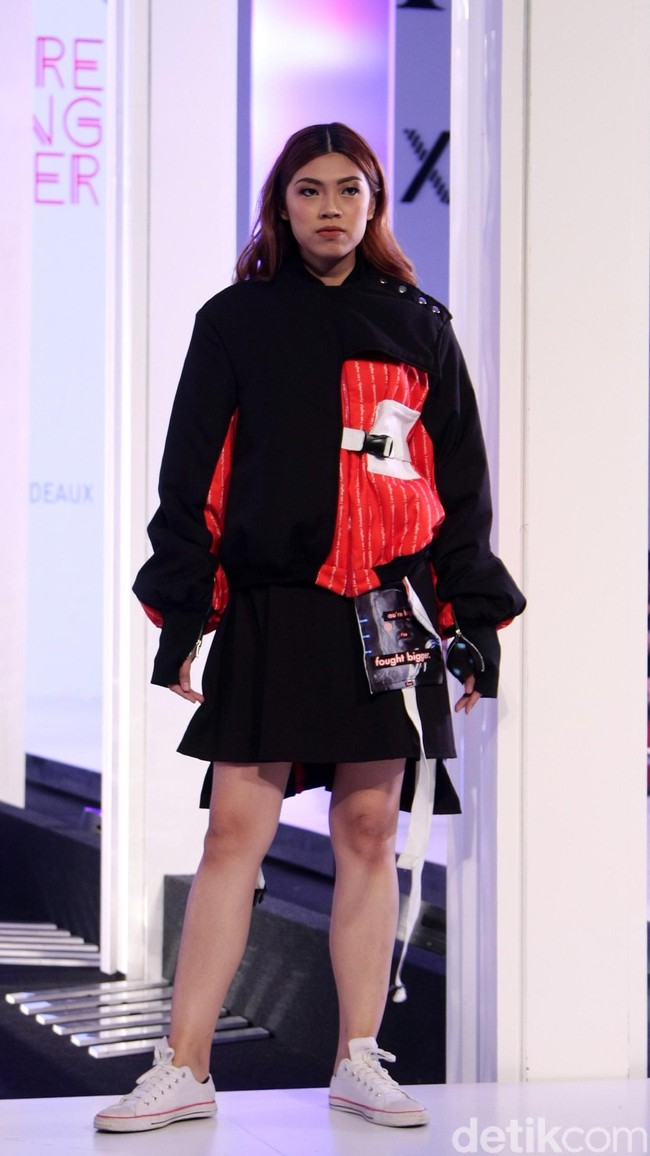 Fashion show koleksi busana ESMOD Jakarta yang terinspirasi karakter Marvel di Fashion Nation 2018, Senayan City, Jakarta, Selasa [17/4/2018]. [Foto: Mohammad Abduh/Wolipop]