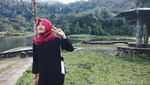 Liburannya Si Cantik Tiara Alincia, Calon Masinis MRT Jakarta