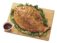 Unik! Pizza dengan Aneka Topping di Kafe Ini Berbentuk Ikan