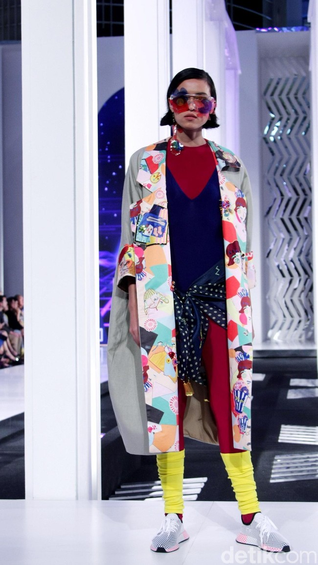 Desainer Mel Ahyar menghadirkan koleksi busananya dengan mengangkat tema Vignette di Fashion Nation 2018, Senayan City, Jakarta, Rabu [11/4/2018]. [Foto: Mohammad Abduh/Wolipop]
