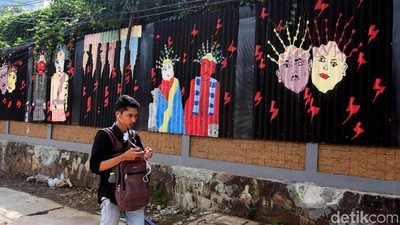 Mural Ondel-ondel Percantik Trotoar di Kuningan