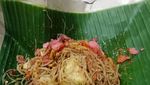 Habis Olahraga Pagi, Enaknya Makan Lontong Sayur Kesukaan Netizen Ini!