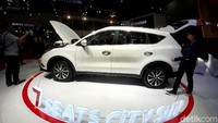 Mobil tersebut menggunakan spesifikasi mesin turbo 1.5 atau 1.8L.