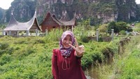 Coba traveler tebak ada di mana destinasi ini. Lembah Harau, Alincia? (tiaralincia/Instagram)
