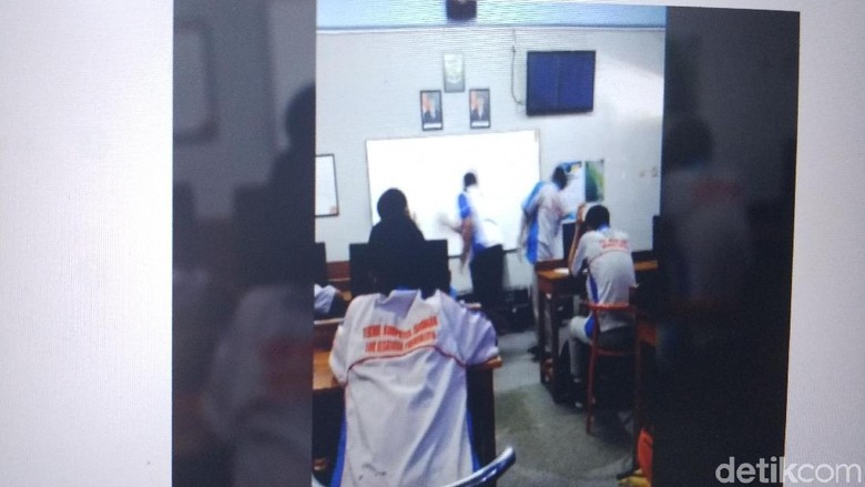Mendikbud Sarankan Kasus Guru Tampar Murid Selesai Kekeluargaan Mendikbud Sarankan Kasus Guru Tampar Murid Selesai Kekeluargaan
