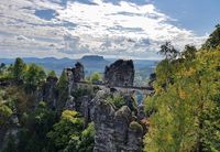 Pemandangan di Tebing Bastei (pavel.vlcek/ Instagram)