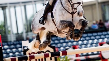 Ia sudah mahir dan mengikuti berbagai kompetisi dengan dukungan penuh sang ayah. Foto: Instagram