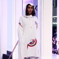 Fashion show koleksi busana ESMOD Jakarta yang terinspirasi karakter Marvel di Fashion Nation 2018, Senayan City, Jakarta, Selasa [17/4/2018]. [Foto: Mohammad Abduh/Wolipop]
