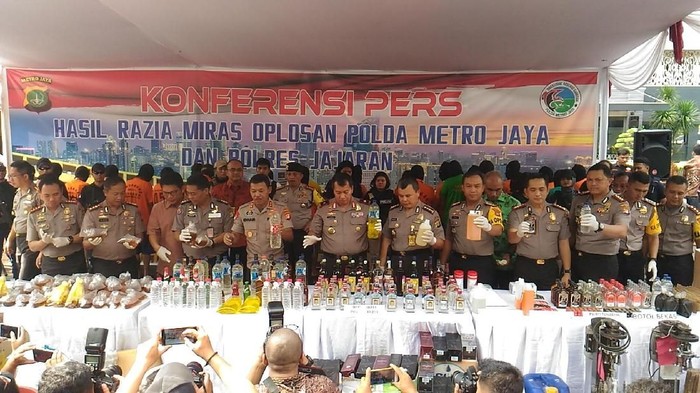 Polda Metro Sita 39 Ribu Miras Selama 2 Pekan Razia
