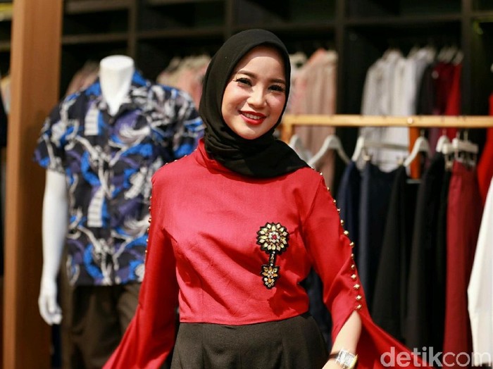 Main Medsos Chacha Frederica Pilih-pilih Follow Orang