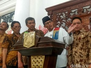 Peringati Hari Konsumen, Sandi Bagi Tips Jadi Pengusaha Sukses