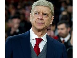 Meme Lucu dan Sedih Iringi Kepergian Wenger