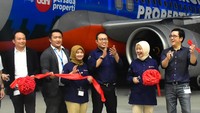 Penandatanganan kerja sama tersebut dihadiri Bruce Lye (Singapore Realtor Inc.), Panca Satria (VP Sales 99.co), Mandietha Dinanty (Corporate Secretary PT Adhi Persada Properti), Happy Murdianto (VP of Sales PT Adhi Persada Properti), Wahyuni Sutantri (Direktur Pemasaran PT Adhi Persada Properti), dan Darius Cheung (Founder & CEO 99.co). Istimewa/APP.