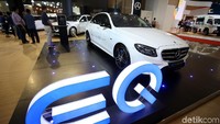 Nama EQ sendiri memiliki arti Electric Intelligence yang berasal dari nilai-nilai yang dianut Mercedes-Benz, yaitu Emotion and Intelligence, merek baru ini mencakup semua aspek dalam mobilitas elektrik yang fokus pada pelanggan dan juga melampaui kendaraan itu sendiri.