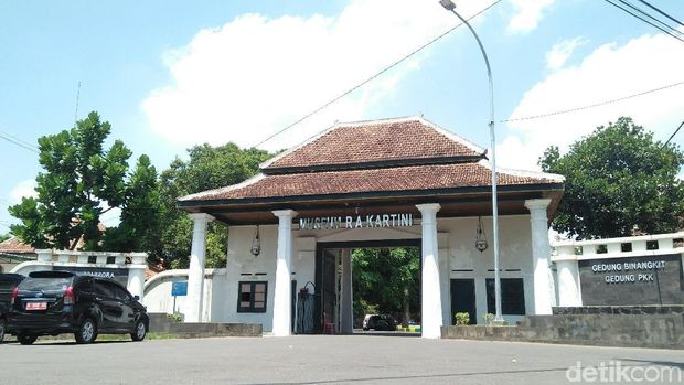 Menyambangi Rumah Perjuangan RA Kartini di Rembang