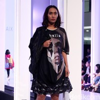 Fashion show koleksi busana ESMOD Jakarta yang terinspirasi karakter Marvel di Fashion Nation 2018, Senayan City, Jakarta, Selasa [17/4/2018]. [Foto: Mohammad Abduh/Wolipop]