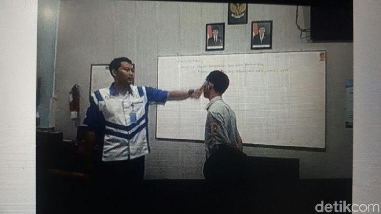 Viral Guru Tampar Murid di Purwokerto, Ini Penjelasan Sekolah Viral Guru Tampar Murid di Purwokerto, Ini Penjelasan Sekolah