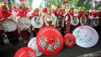 Moeldoko memberi arahan seputar pencegahan stunting dan kejelasan status 4.135 bidan desa.