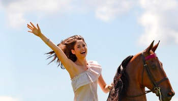 Juliette juga sangat gemar olahraga berkuda. oto: Instagram