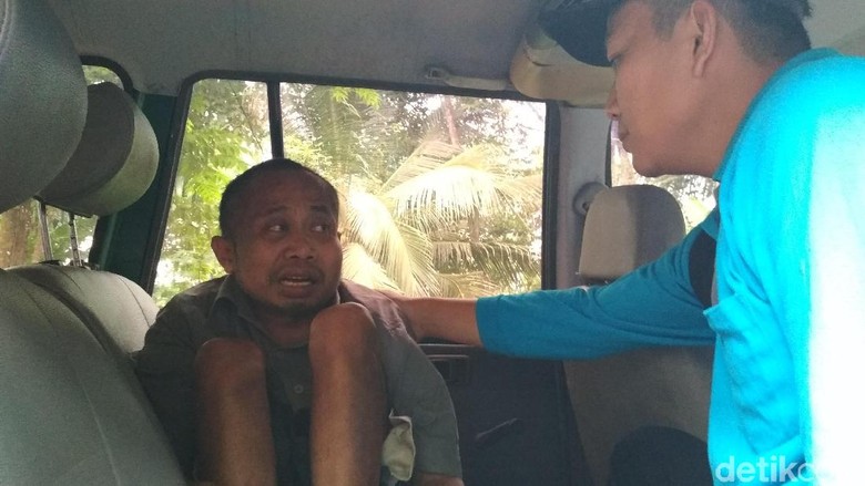20 Tahun Dikerangkeng di Bilik Sempit, Marmun Kini Dibebaskan 20 Tahun Dikerangkeng di Bilik Sempit, Marmun Kini Dibebaskan