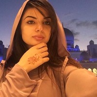 Diana yang berasal dari Republik Kabardino-Balkar, Rusia barat daya, daerah yang didominasi muslim, menerima serangkaian kritik online. Foto: Instagram @_missaltman__