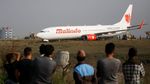Foto: Malindo Air yang Tergelincir di Nepal Jadi Tontonan Warga