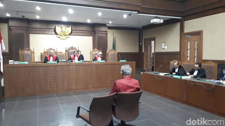 Novanto Tak Bisa Hadir, Hakim Tunda Sidang Dokter Bimanesh Novanto Tak Bisa Hadir, Hakim Tunda Sidang Dokter Bimanesh