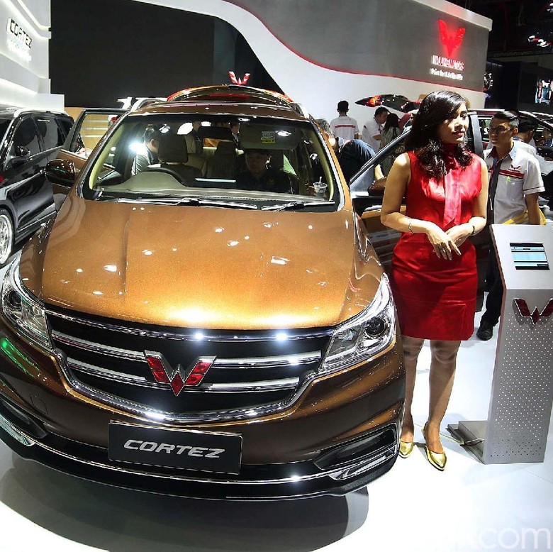 Wuling Cortez. Foto: Rengga Sancaya Wuling Cortez. Foto: Rengga Sancaya